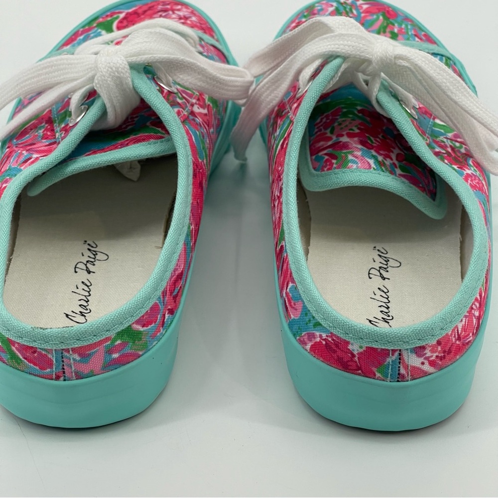 CHARLIE PAIGE WOMENS SIZE 8 LOW BACK SNEAKER , LIKE NEW , PREOWNED. FLOR… - Picture 4 of 6